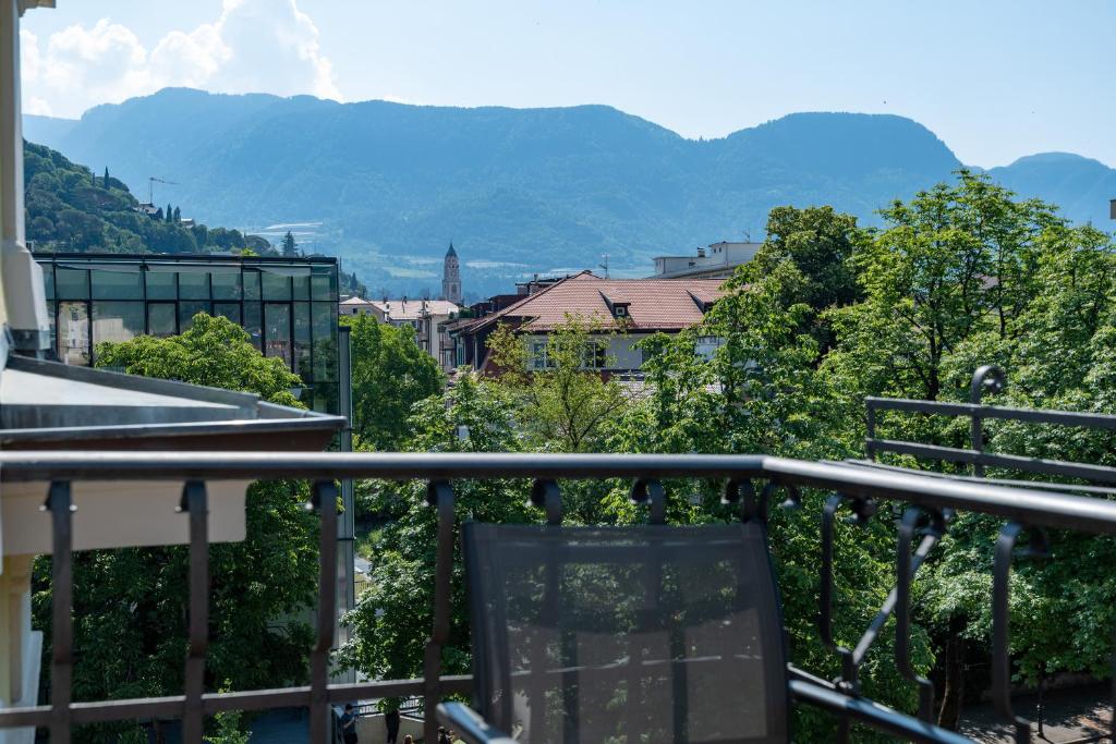Villa Stubai - Penthouse in the heart of Merano photo 1