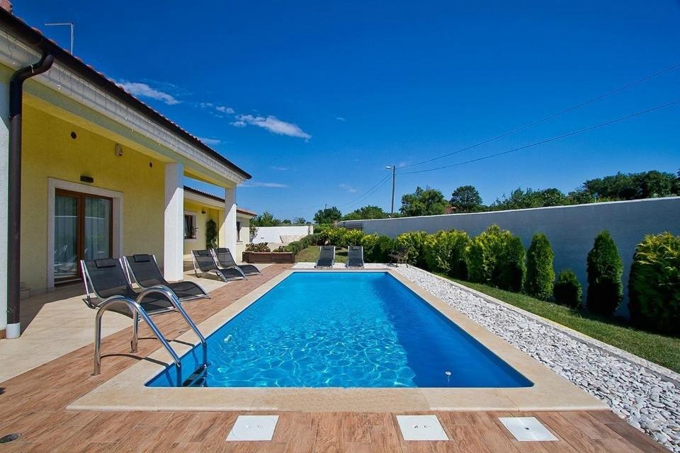 Villa MAGGIE photo 4