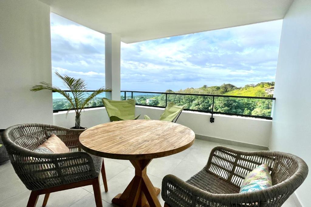 Mititai condo sea view & pool the quiet place near the airport photo 3
