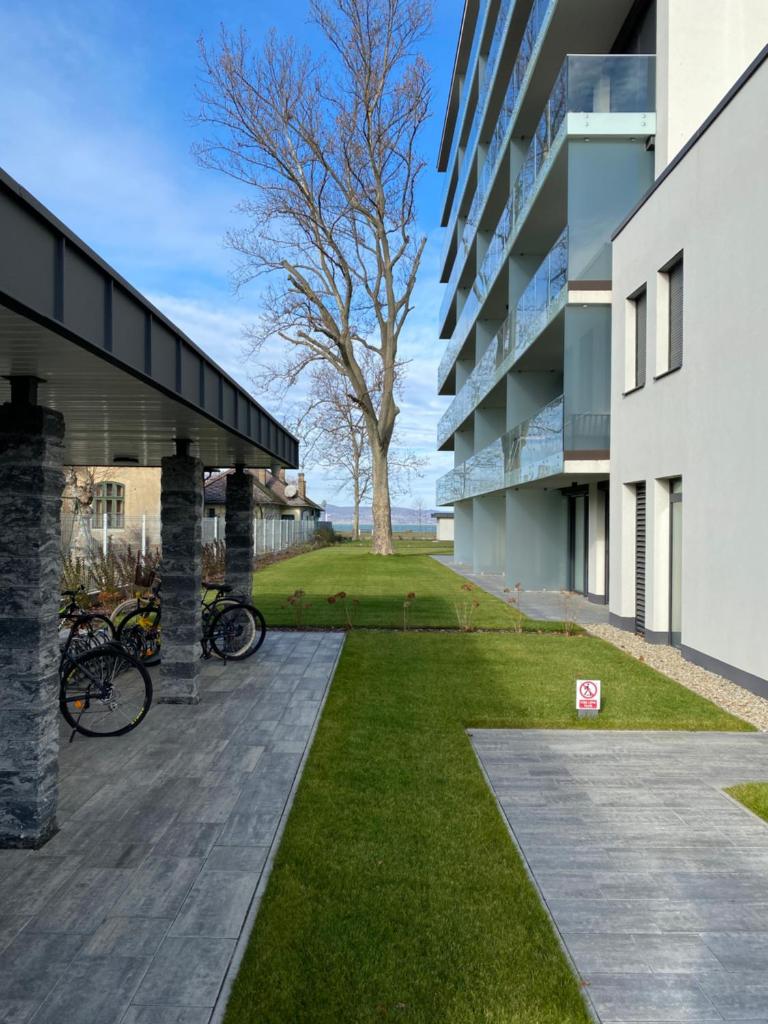 Premium Lelle Waterfront Resort Bonnie photo 1
