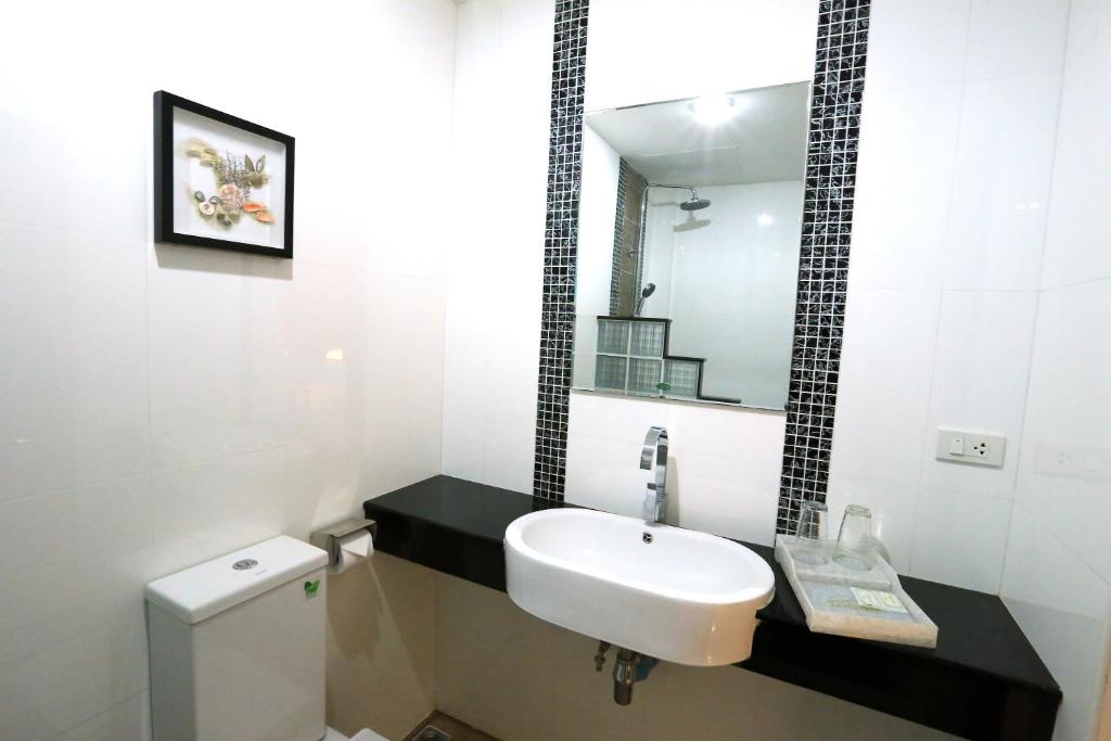 Двухместный (Двухместный номер Делюкс с 1 кроватью), Отель Katesiree Residence