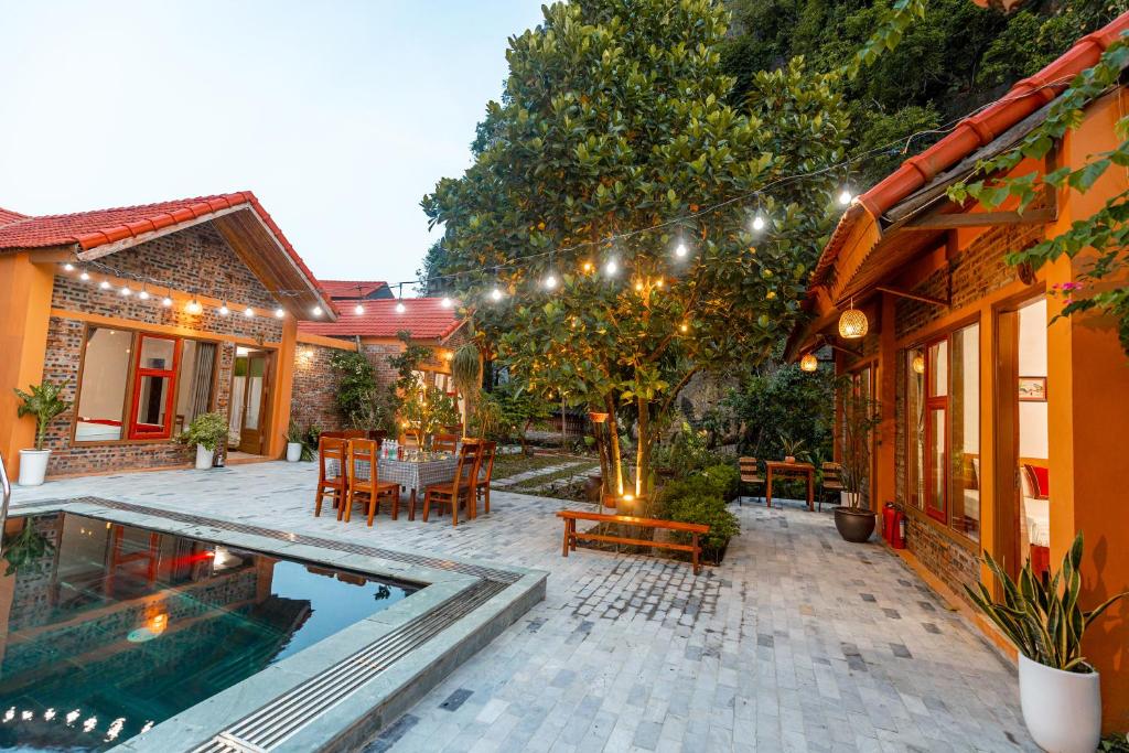 Tam Coc mountain bungalow