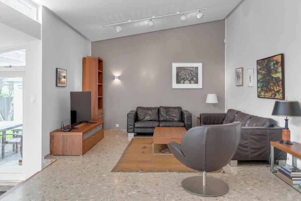Luxurious Private Villa photo 3