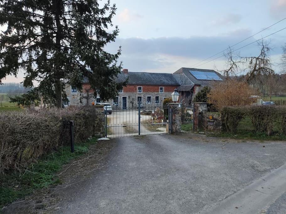 LE CHAMPS DES LIEVRES photo 2