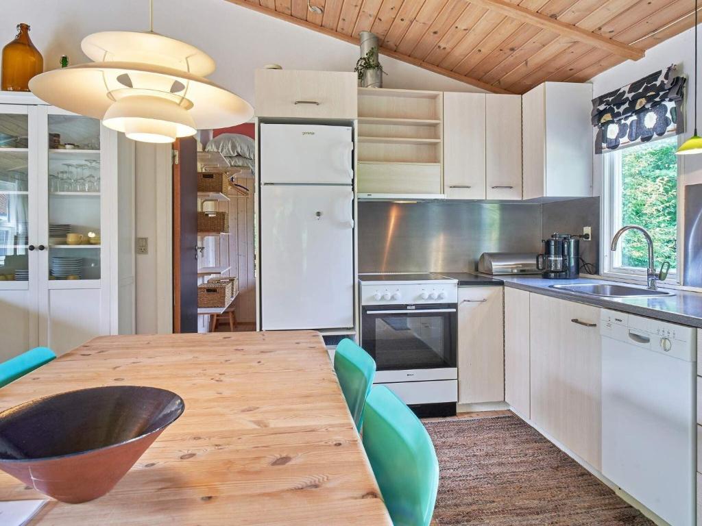 Holiday home Gudhjem XXXII photo 3