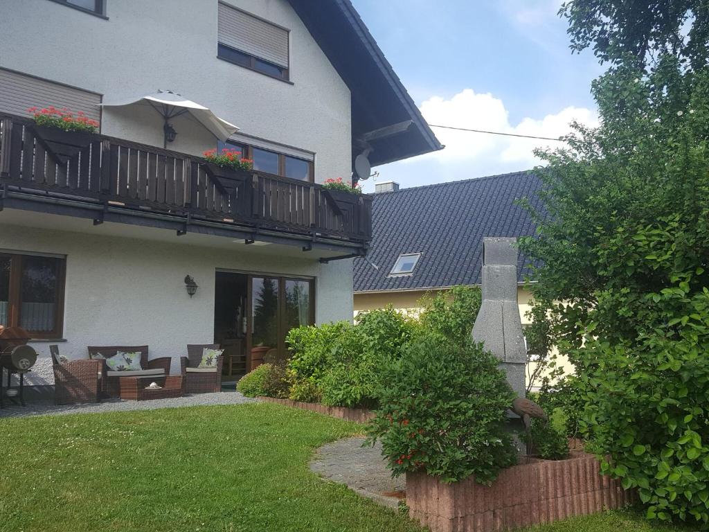 Cushy Apartment in Nohn with Terrace Garden BBQ Heating photo 1