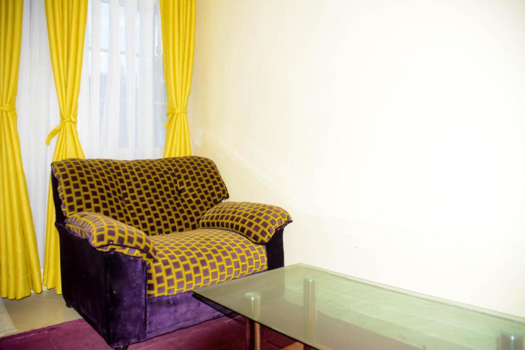 Beautiful 1BR with Wi-Fi & secure parking photo 2