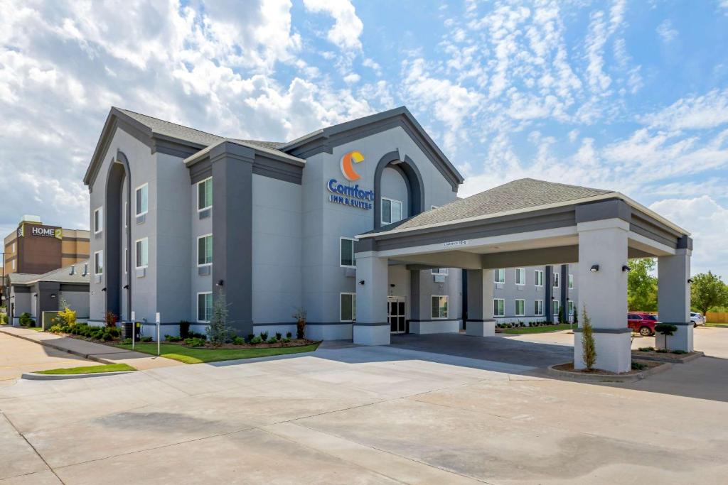 Comfort Inn & Suites Muskogee photo 2