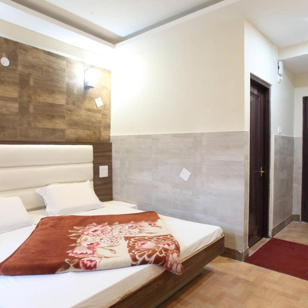 HOTEL ROYAL CHURU photo 2