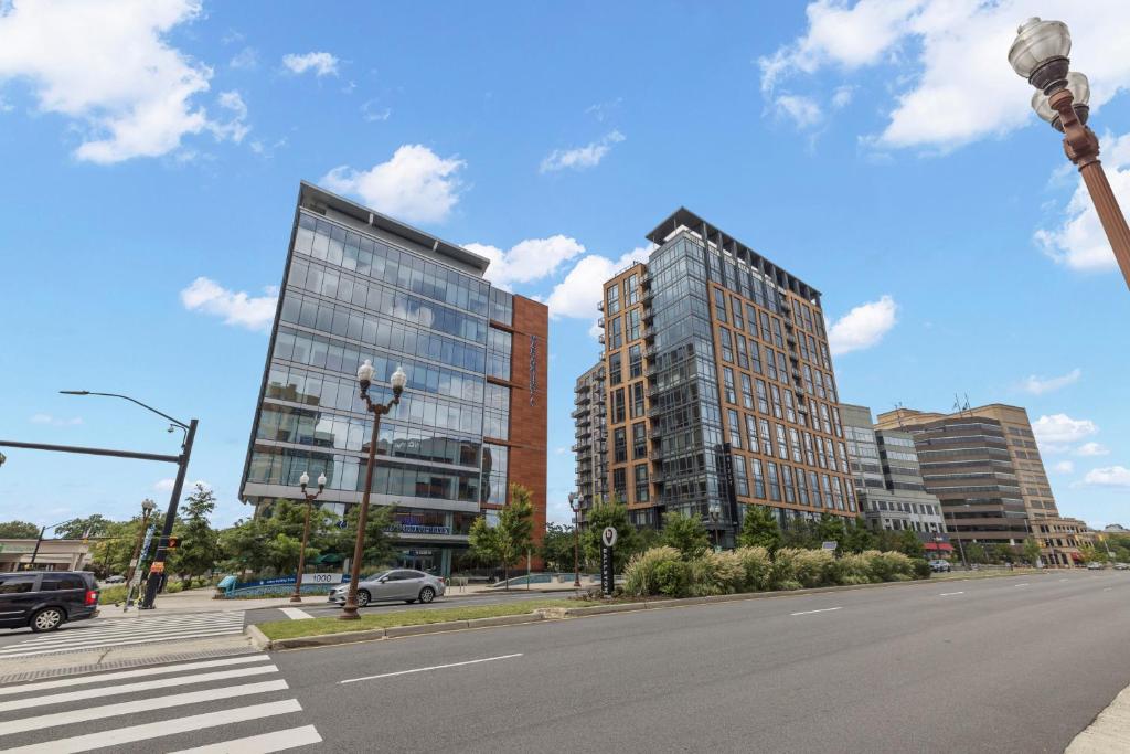 Placemakr Marymount Ballston photo 3