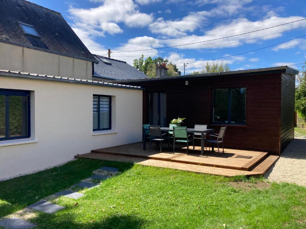 Cabane de pêcheurs avec spa au pied de l'étang photo 3