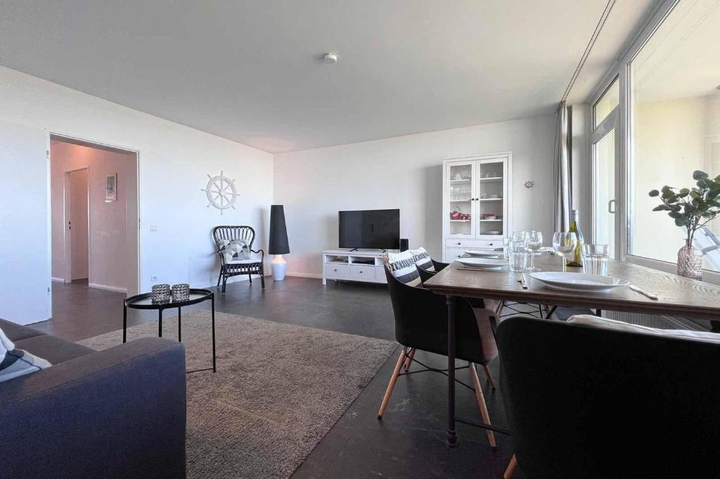 Ferienwohnung-86-mit-Panorama-Meerblick-im-Strandhochhaus-Doese photo 2