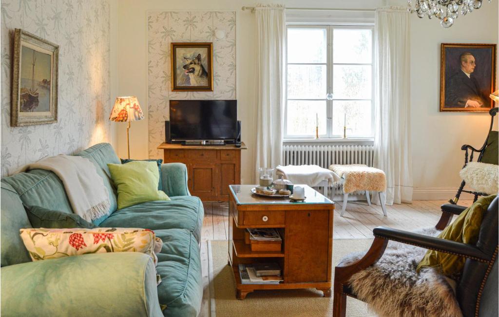 Amazing Home In Hallstavik With 2 Bedrooms, Sauna And Wifi photo 1