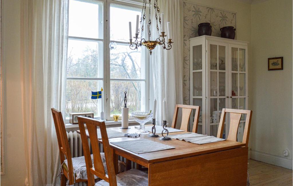 Amazing Home In Hallstavik With 2 Bedrooms, Sauna And Wifi photo 4