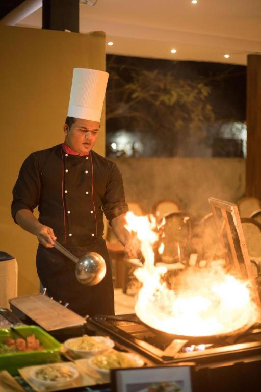 Camellia Resort and Spa photo 3