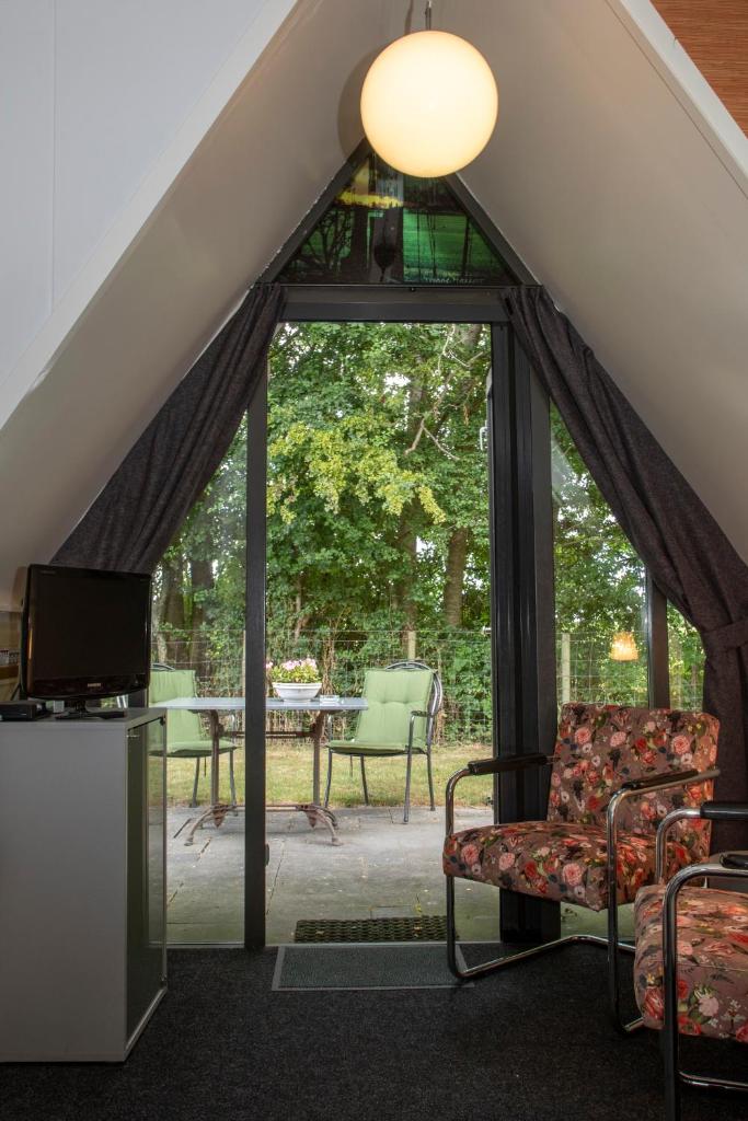 Hotelhuisjes Aartswoud photo 3