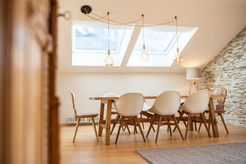 Dachgeschoss Wohnung Akelei am Fuße der Zugspitze photo 1