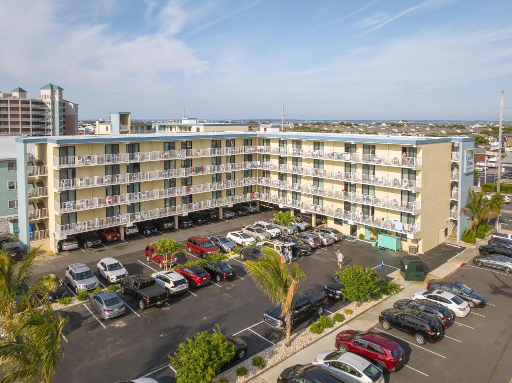 Coastal Palms Inn and Suites photo 1