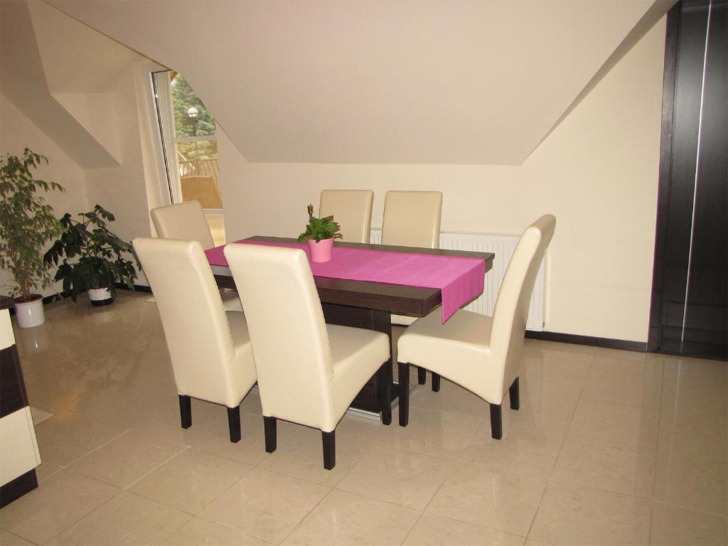 Апартаменты (Апартаменты с 3 спальнями), Oázis Apartmanház