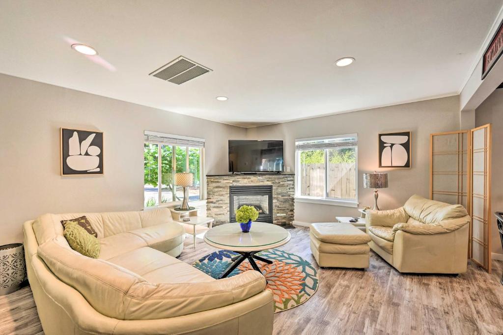 Family-Friendly Kirkland Home about 1 Mi to Dtwn! photo 3