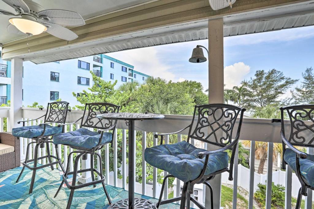 Sea La Vie Sunny Indian Rocks Beach Condo! photo 1