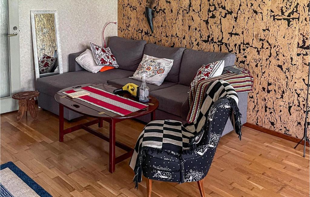Amazing Home In Virsbo With 2 Bedrooms photo 2