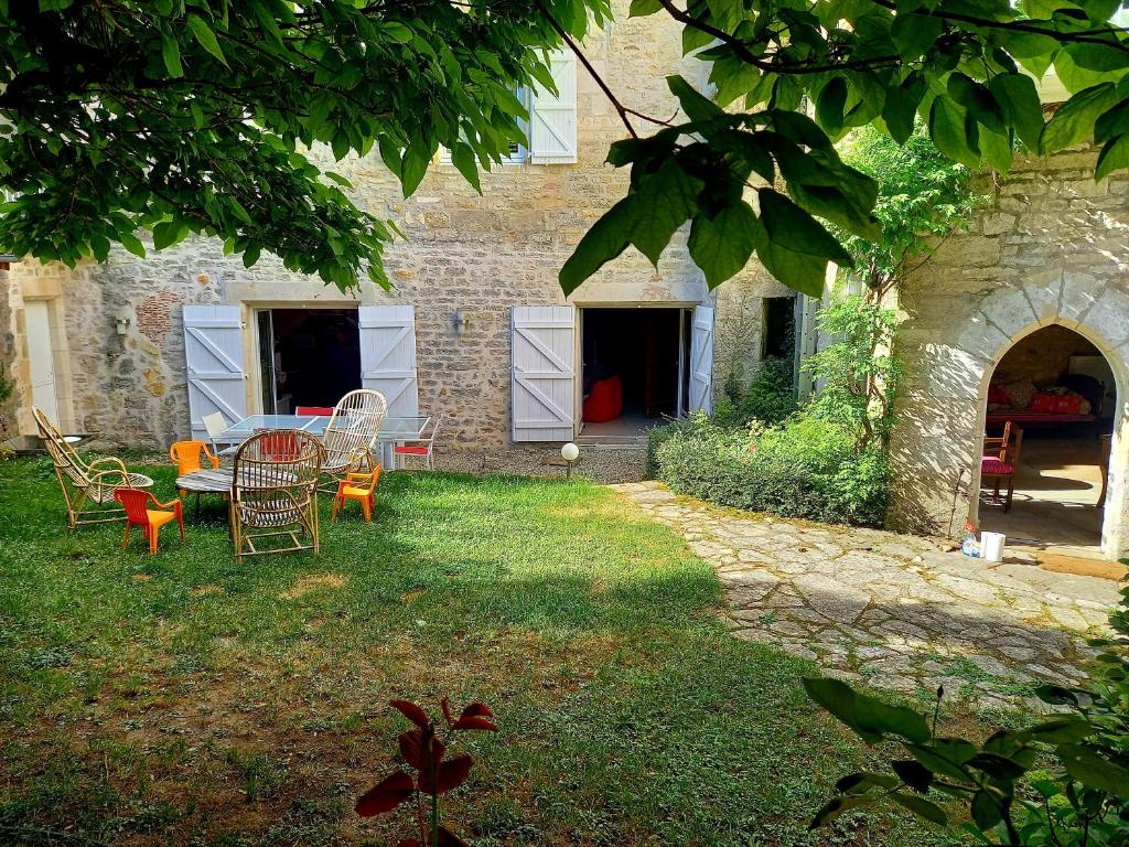 Maison du XVème au cœur du village médiéval photo 2
