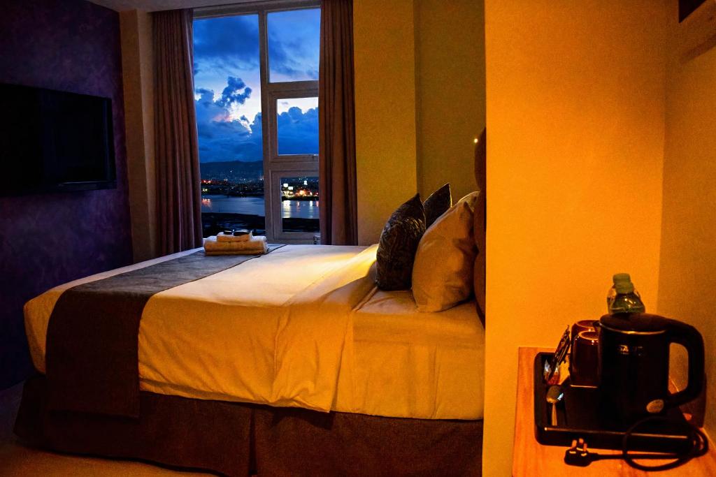 Sempre Premier Inn - MACTAN AIRPORT HOTEL photo 1