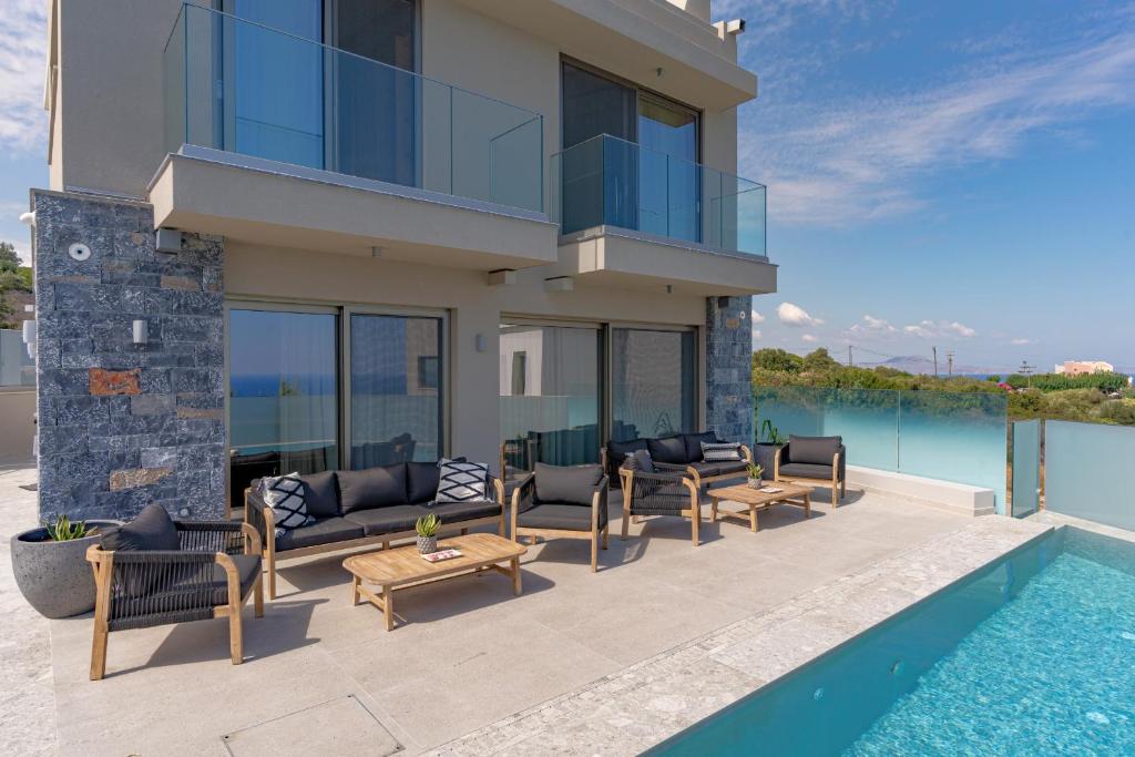 Luxury villa AQUA with 2 heated pools photo 1