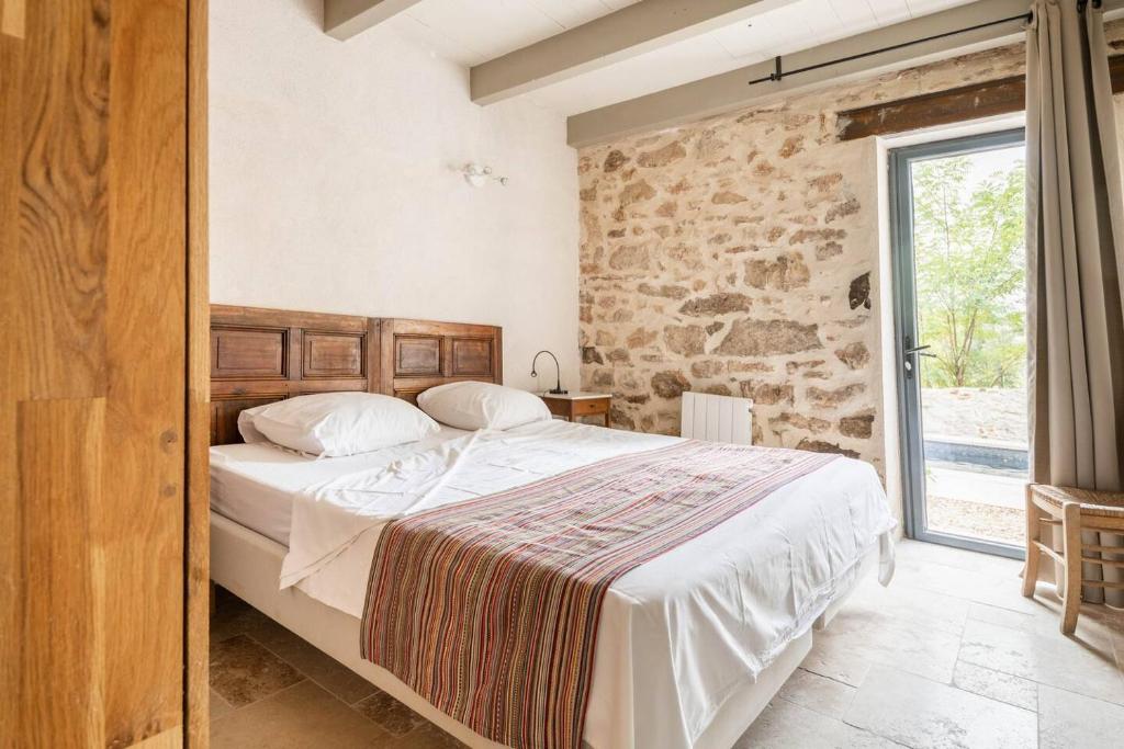 Charming villa in the countryside with swimmingpool photo 3