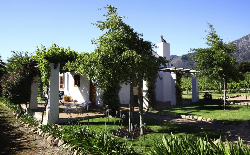 Bo La Motte Farm Cottages photo 3