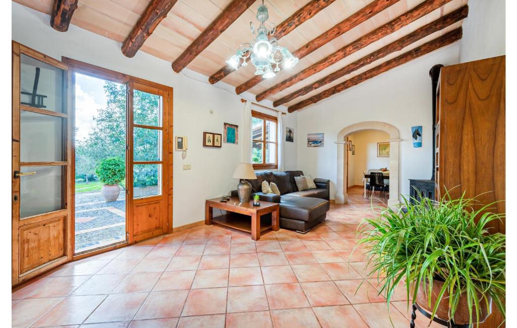 Stunning Home In Manacor With 3 Bedrooms, Wifi And Outdoor Swimming Pool photo 4