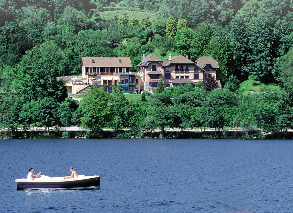 Le Manoir Au Lac photo 1