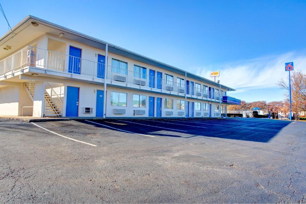 Motel 6-Murfreesboro, TN photo 1