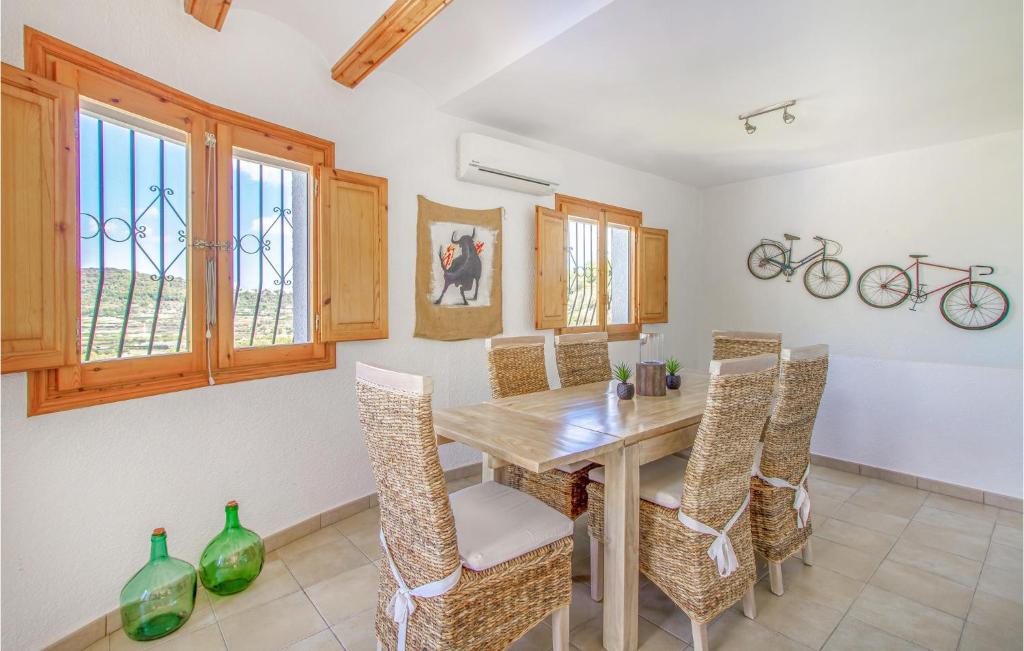 Beautiful Home In Pedreguer With Wifi, Private Swimming Pool And 4 Bedrooms photo 3