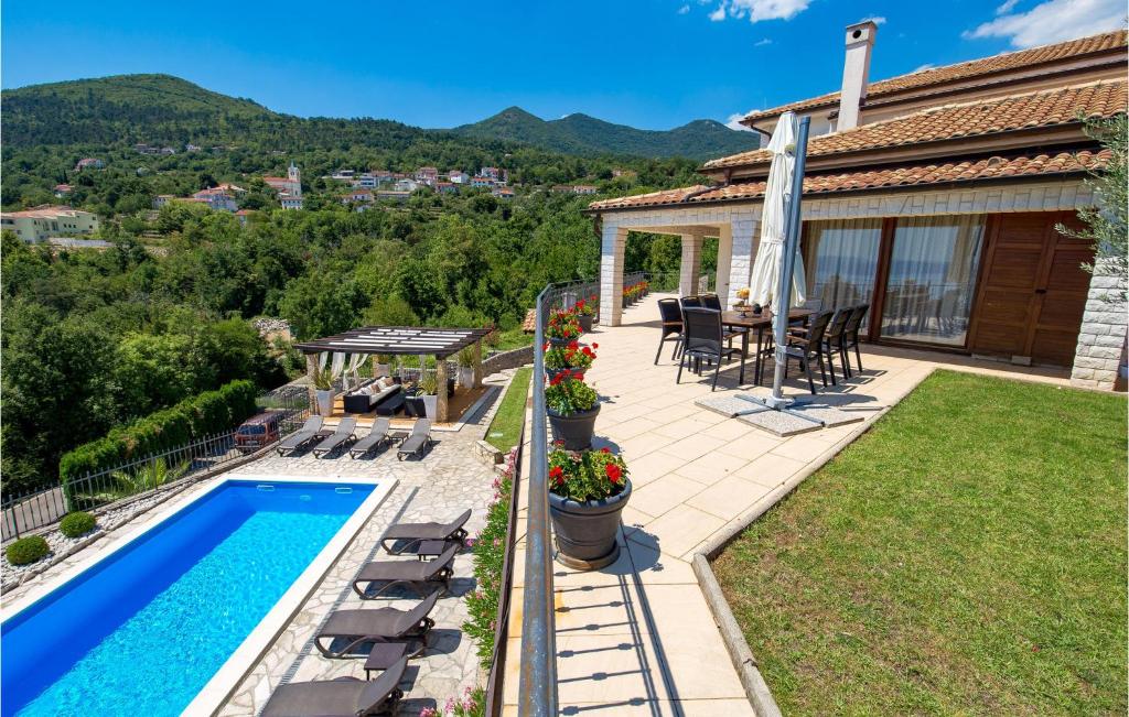 Awesome Home In Veprinac With 4 Bedrooms, Wifi And Outdoor Swimming Pool photo 1