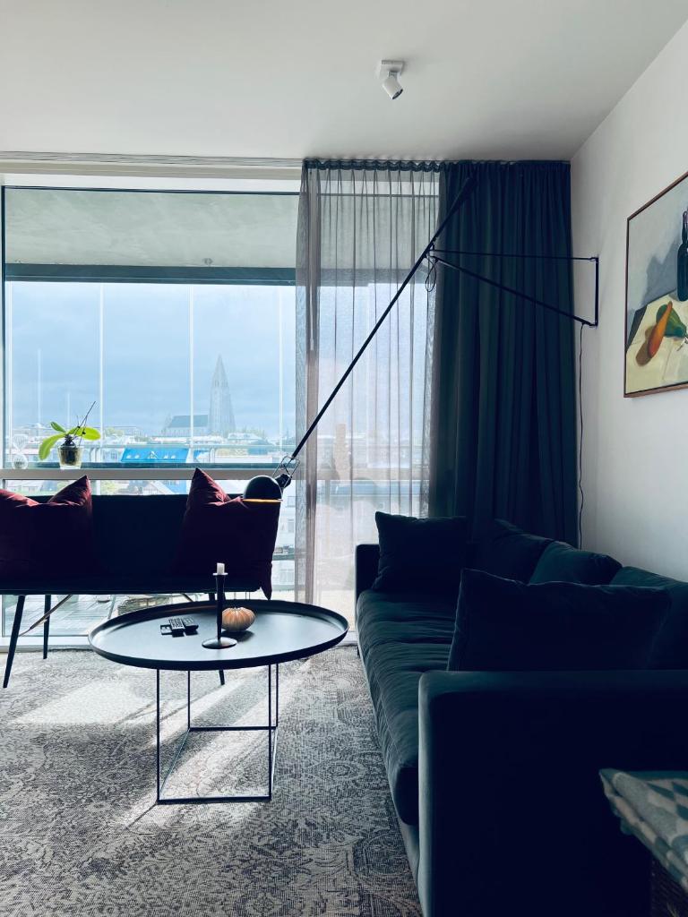2x Bedroom Luxury Apartment with amazing views! photo 2