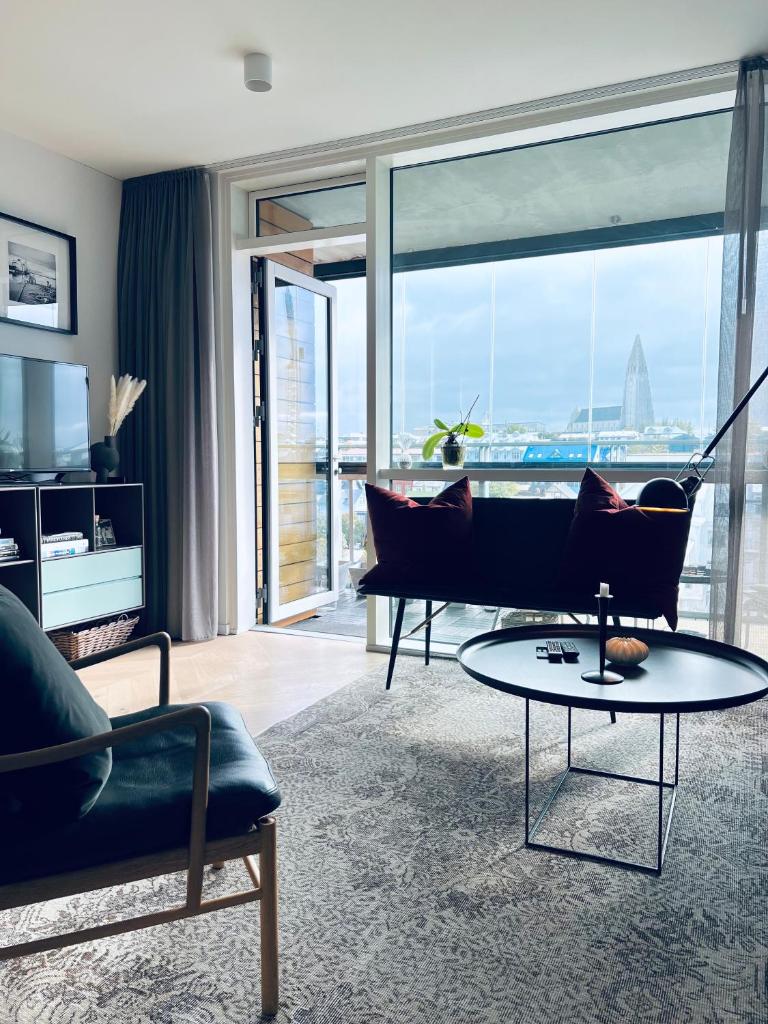 2x Bedroom Luxury Apartment with amazing views!