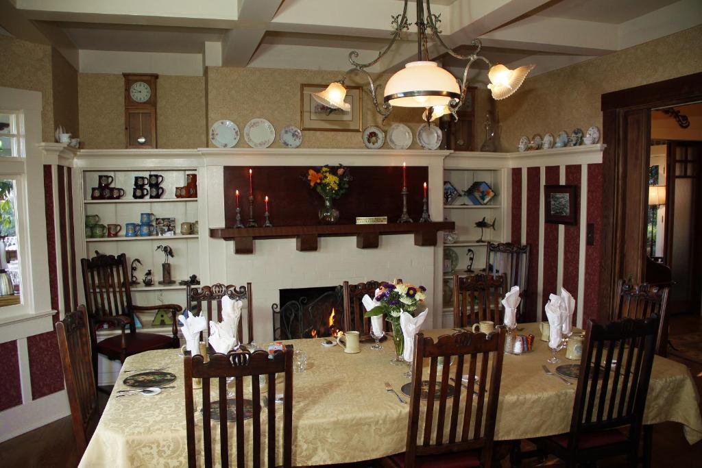 The Jabberwock Bed & Breakfast photo 4
