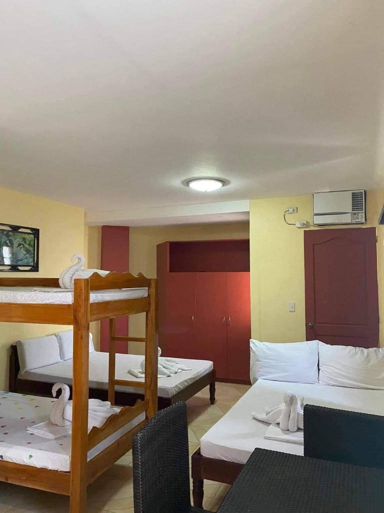 N and F Guesthouse