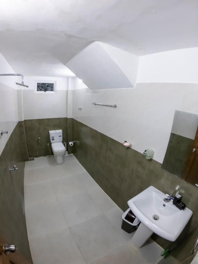 Pinnawala Elephant Front View Hotel photo 3