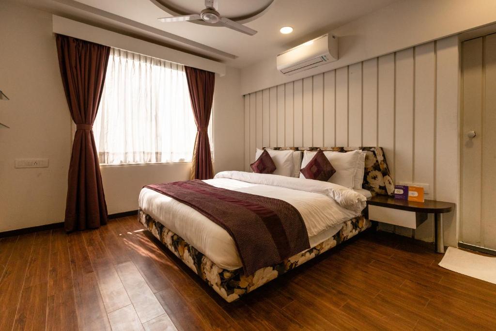 3 BY OYO Nami Residency Ahmedabad