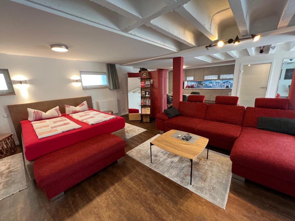 Haus Pia Executive Suites photo 1
