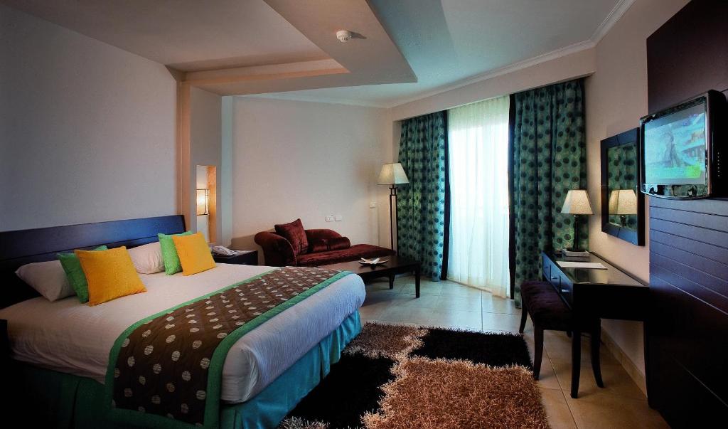 Двухместный (Двухместный номер Делюкс с 1 кроватью), Amwaj Blue Beach Resort & Spa