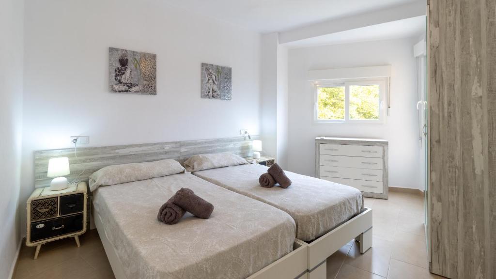 Modern 2 Bedroom Apartment 100 m From The Beach photo 2