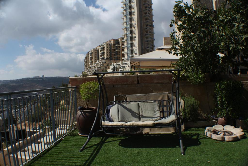 Holyland Apartments photo 2