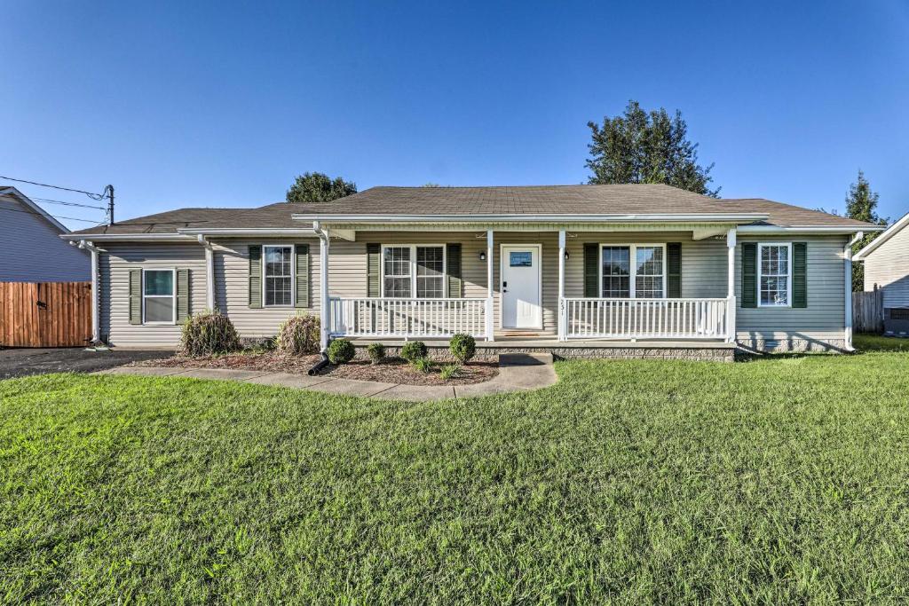 Classic Murfreesboro Home with Grill and Yard! photo 2
