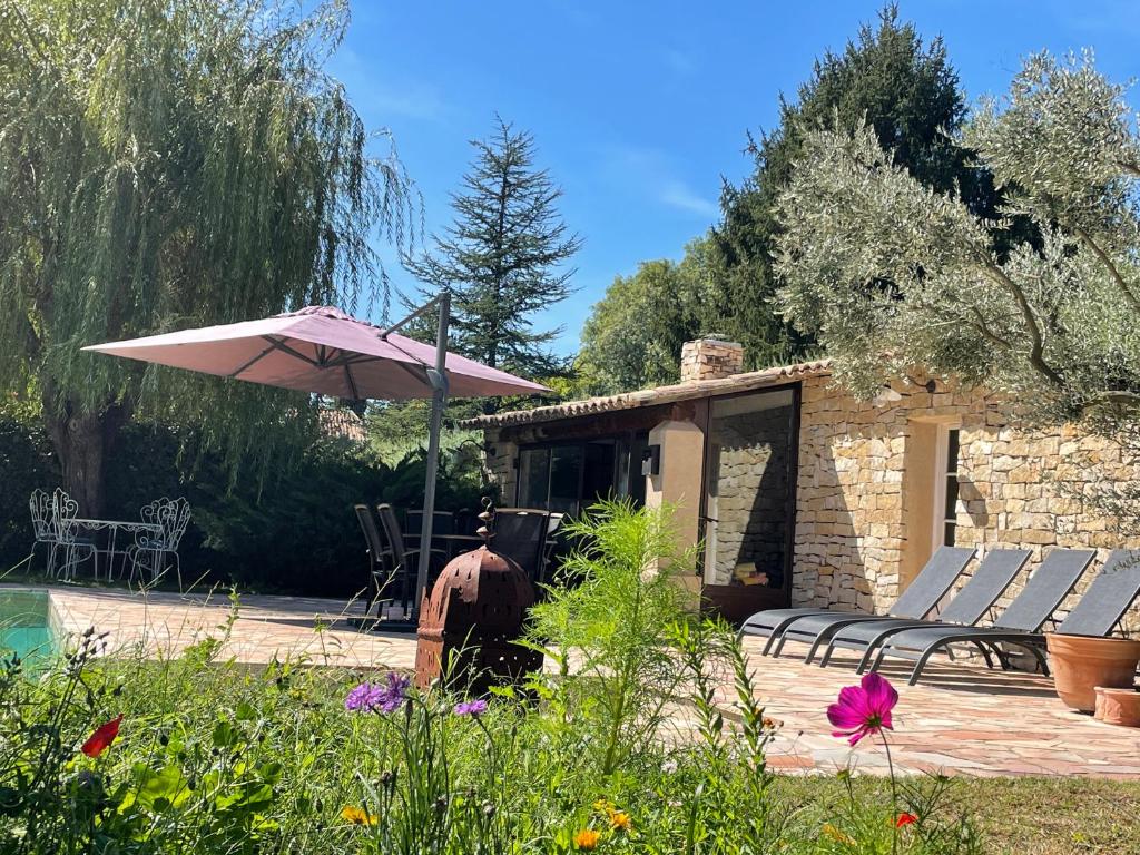 FUVOLEA, Maison de vacances à 15 min du centre d'Aix-en-Provence, piscine chauffée mai à fin septembre - jardin - parking privé gratuit photo 3