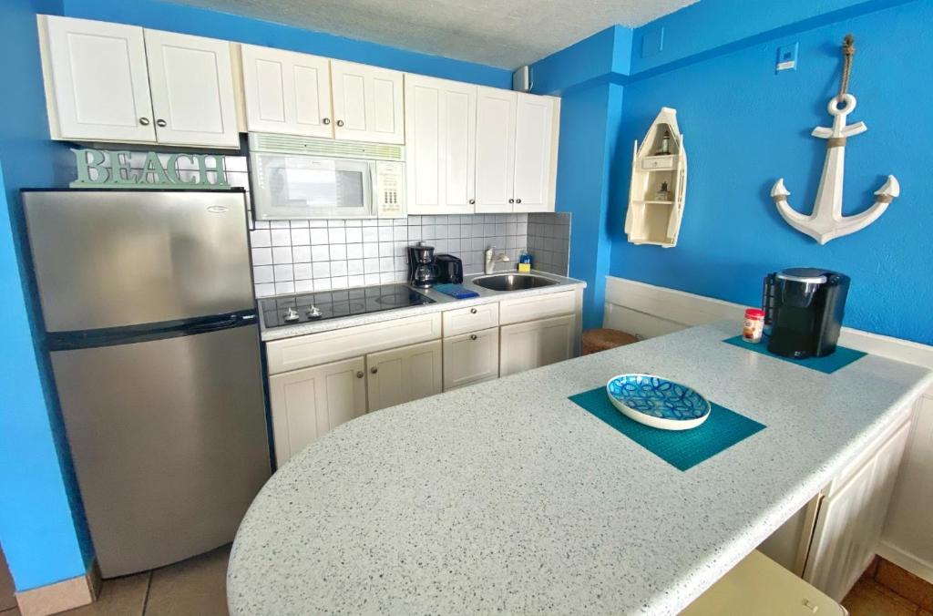 Harbour Beach Resort Studios! photo 2