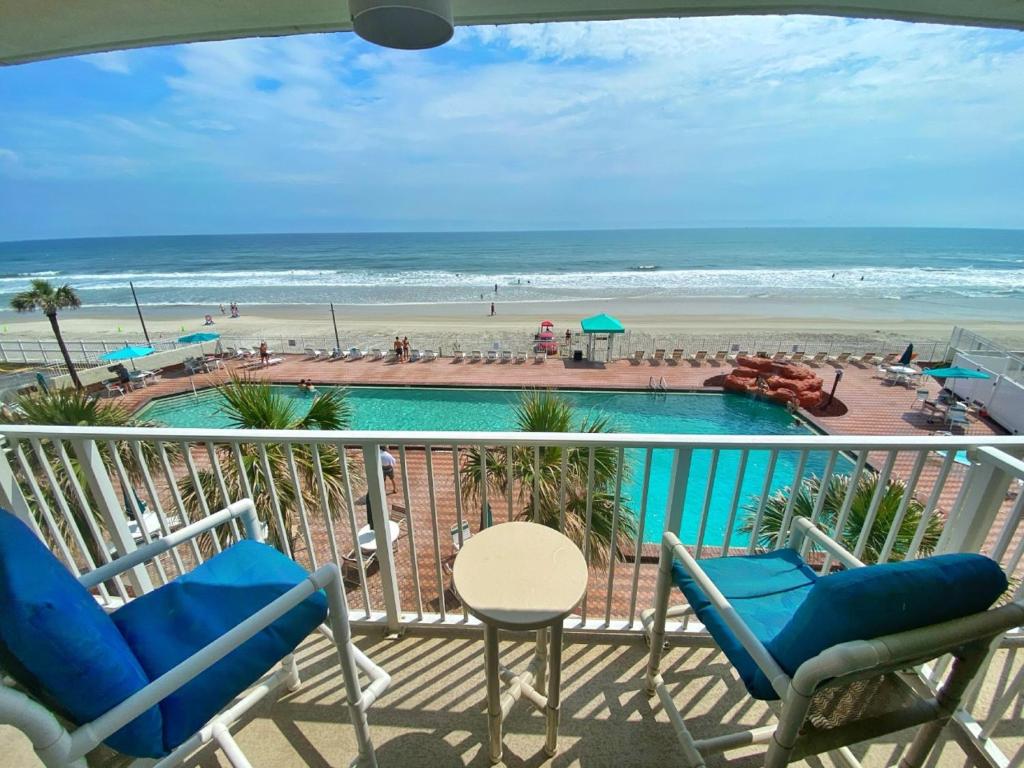 Harbour Beach Resort Studios! photo 4
